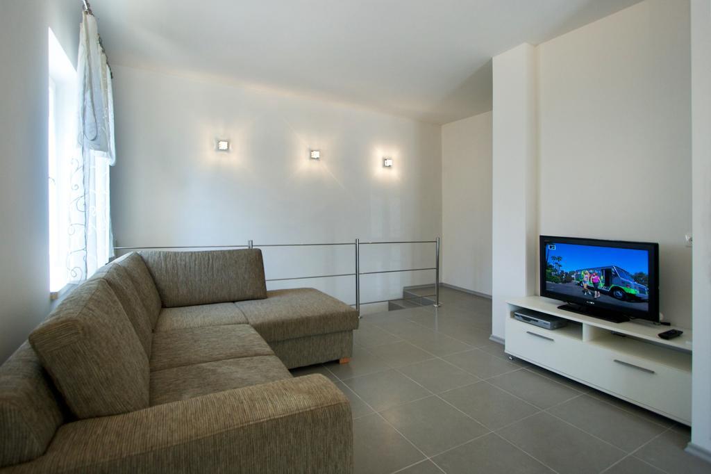 Apartments Gala ポレッチ エクステリア 写真