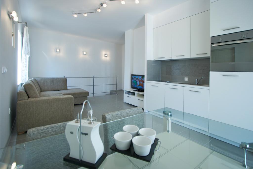 Apartments Gala ポレッチ エクステリア 写真